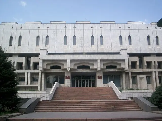 Национальная библиотека имени А. Осмонова